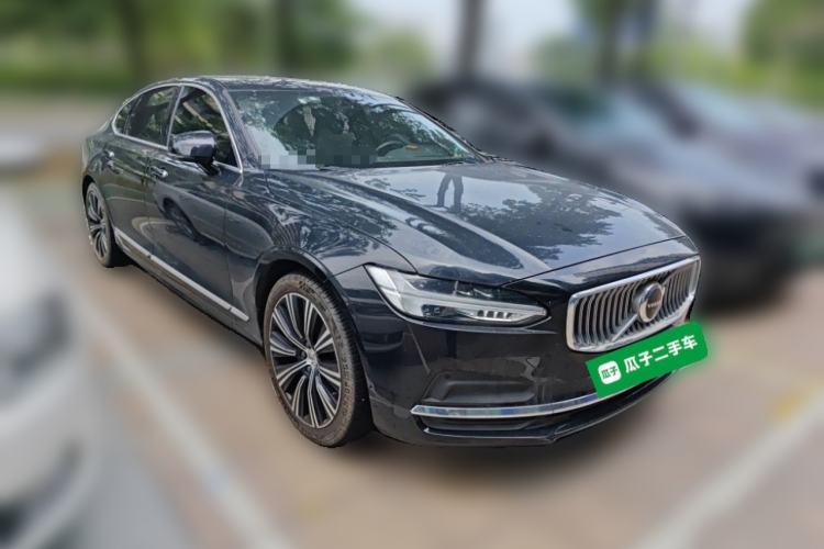 Used Volvo S90 2022 B5 Zhiyuan Luxury Edition Front Right 45 Deg