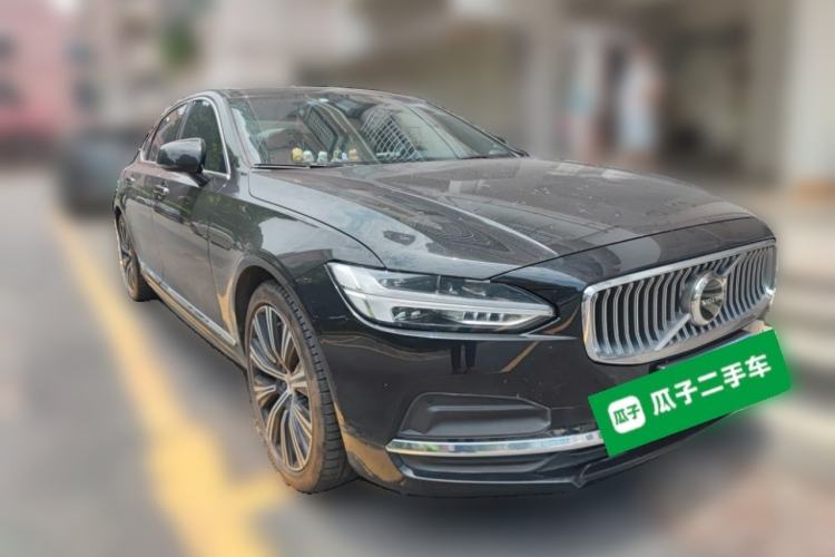 Used Volvo S90 2022 B5 Zhiyuan Luxury Edition Front Right 45 Deg