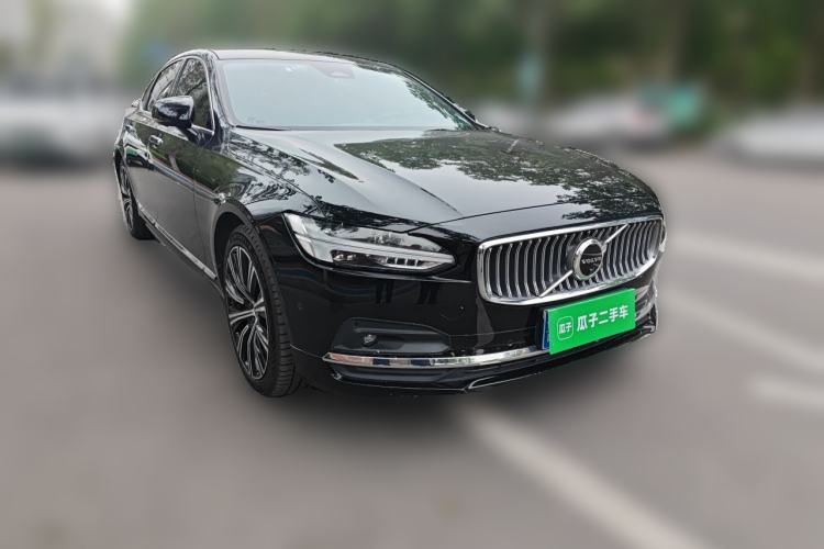 Used Volvo S90 2022 B5 Zhiya Luxury Edition Front Right 45 Deg