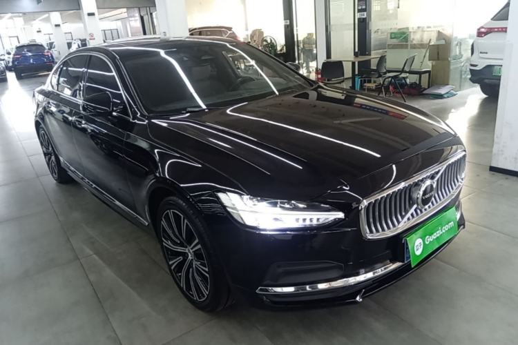 Used Volvo S90 2022 B5 Zhiyuan Luxury Edition Front Right 45 Deg