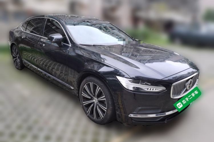 Used Volvo S90 2022 B5 Zhiyuan Luxury Edition Front Right 45 Deg