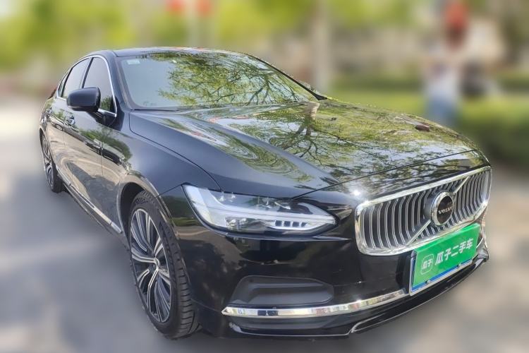 Used Volvo S90 2022 B5 Zhiyuan Luxury Edition Front Right 45 Deg