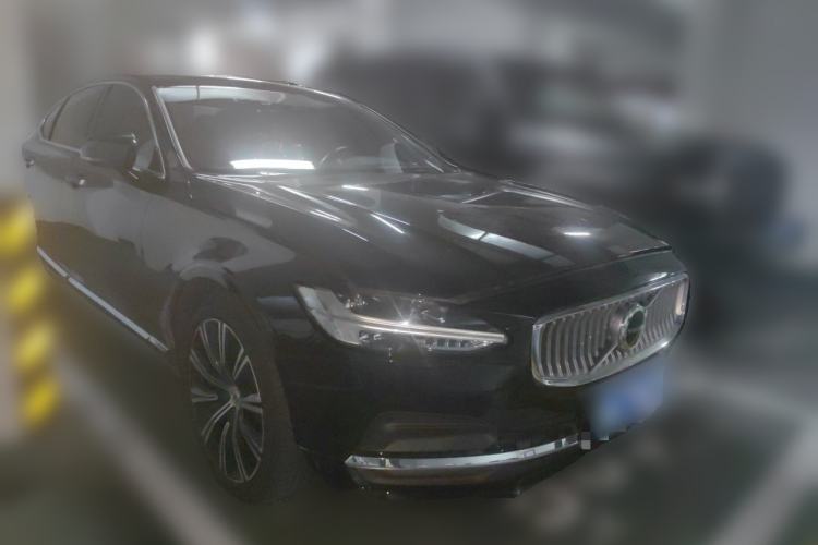 Used Volvo S90 2022 B5 Zhiyuan Luxury Edition Front Right 45 Deg
