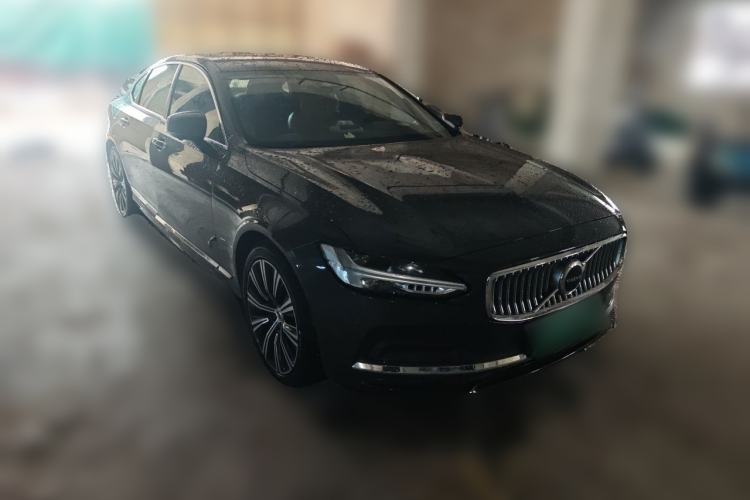Used Volvo S90 2022 B5 Zhiyuan Luxury Edition Front Right 45 Deg