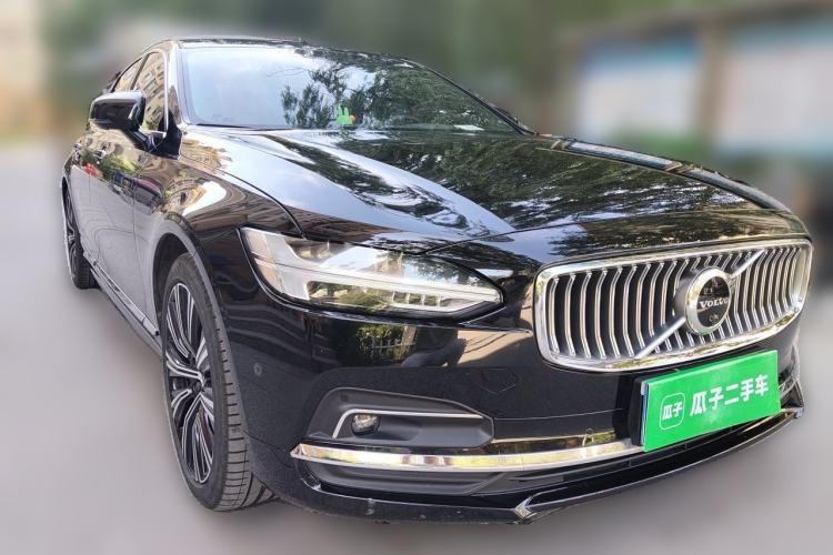 Used Volvo S90 2022 B5 Zhiya Luxury Edition Front Right 45 Deg