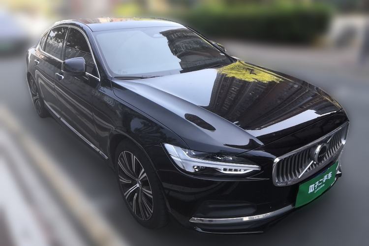 Used Volvo S90 2022 B5 Zhiyuan Luxury Edition Front Right 45 Deg