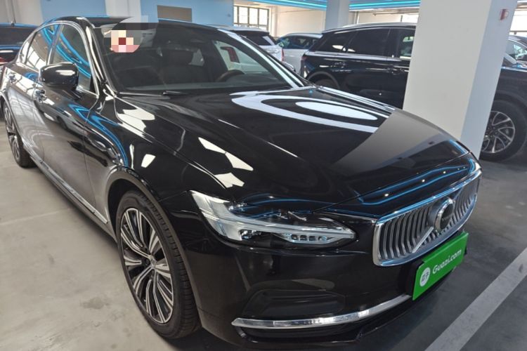 Used Volvo S90 2022 B5 Zhiyuan Luxury Edition Front Right 45 Deg