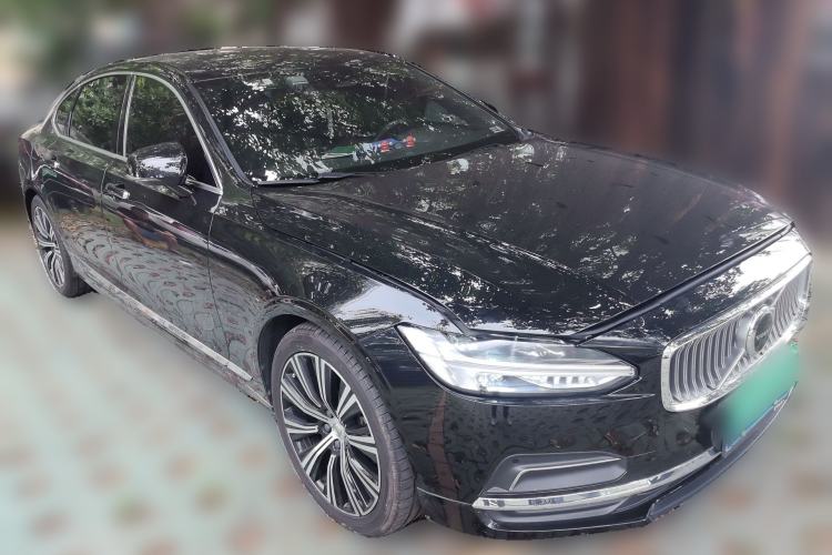 Used Volvo S90 2022 B5 Zhiyi Luxury Edition Front Right 45 Deg