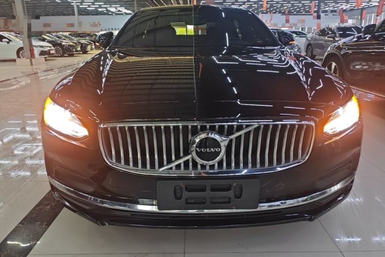 Used Volvo S90 2022 B5 Zhiyi Luxury Edition Front