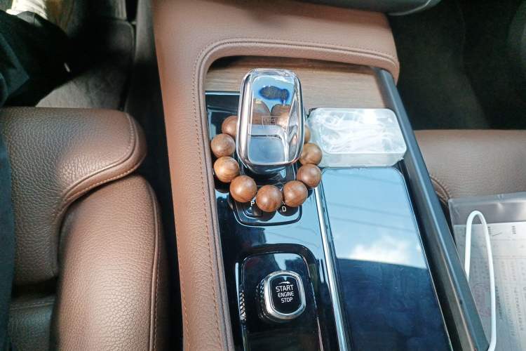 Used Volvo S90 2022 B5 Zhiyuan Luxury Edition Gear Lever