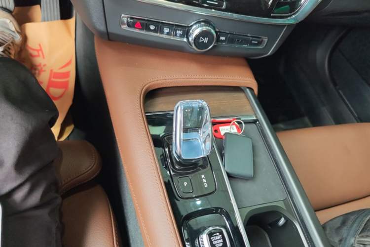 Used Volvo S90 2022 B5 Zhiyuan Luxury Edition Gear Lever