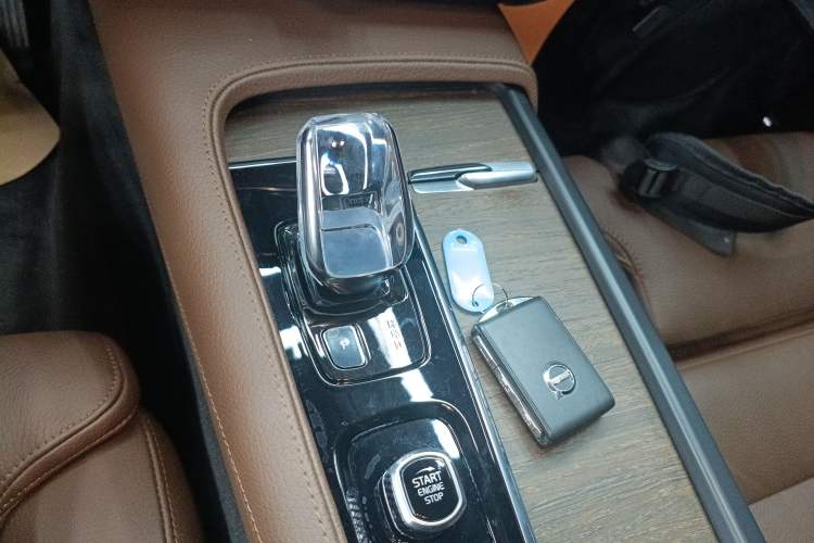 Used Volvo S90 2022 B5 Zhiyuan Luxury Edition Gear Lever