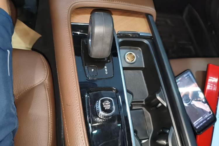 Used Volvo S90 2022 B5 Zhiyi Luxury Edition Gear Lever