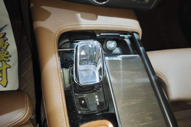 Used Volvo S90 2022 B5 Zhiyuan Luxury Edition Gear Lever
