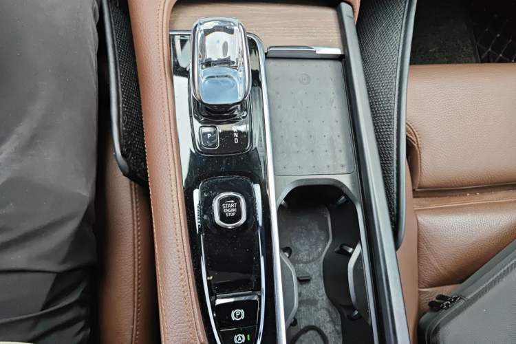 Used Volvo S90 2022 B5 Zhiyuan Luxury Edition Gear Lever