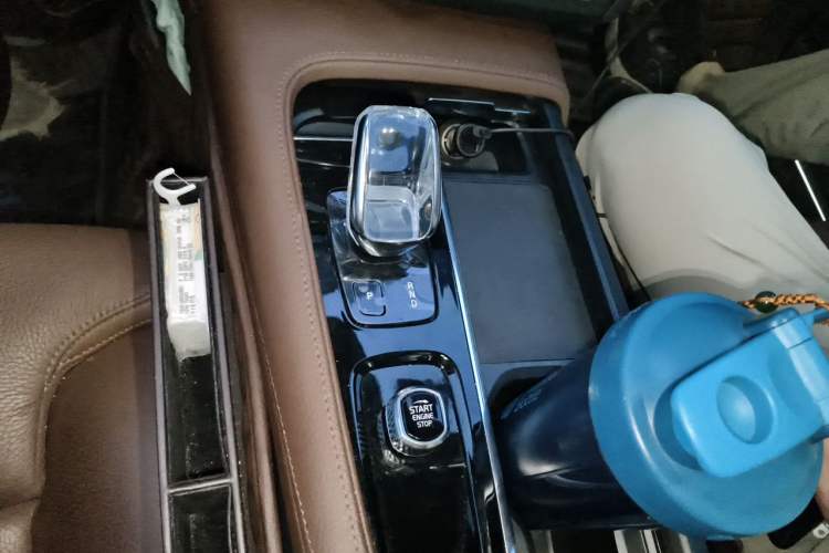 Used Volvo S90 2022 B5 Zhiyuan Luxury Edition Gear Lever