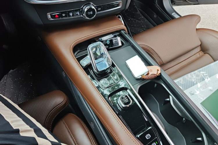 Used Volvo S90 2022 B5 Zhiya Luxury Edition Gear Lever