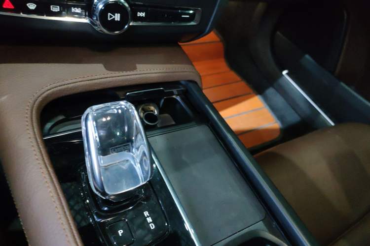 Used Volvo S90 2022 B5 Zhiyuan Luxury Edition Gear Lever