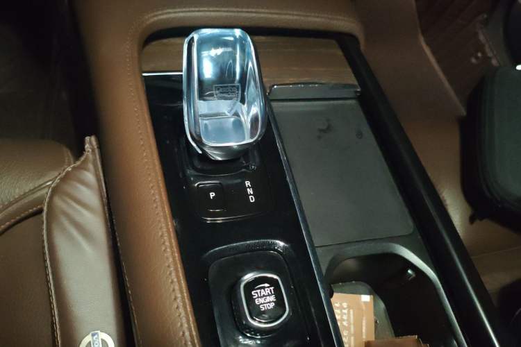 Used Volvo S90 2022 B5 Zhiyuan Luxury Edition Gear Lever