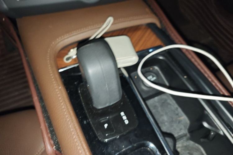 Used Volvo S90 2022 B5 Zhiyi Luxury Edition Gear Lever