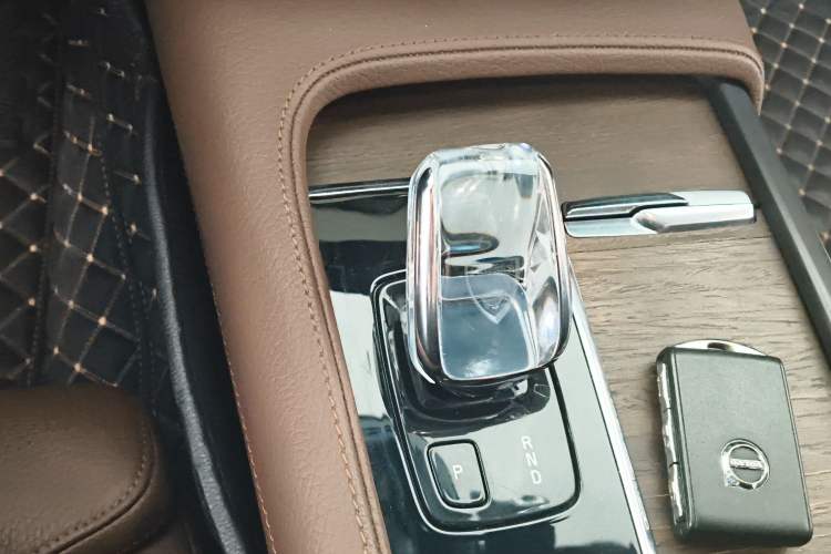 Used Volvo S90 2022 B5 Zhiyuan Luxury Edition Gear Lever