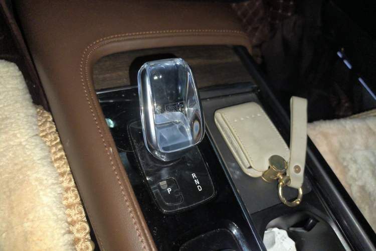 Used Volvo S90 2022 B5 Zhiya Luxury Edition Gear Lever