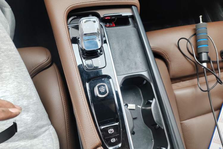 Used Volvo S90 2022 B5 Zhiyuan Luxury Edition Gear Lever