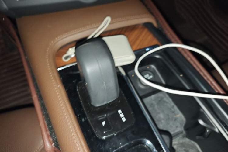 Used Volvo S90 2022 B5 Zhiyi Luxury Edition Gear Lever