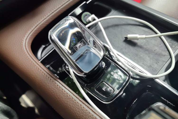 Used Volvo S90 2022 B5 Zhiyi Luxury Edition Gear Lever