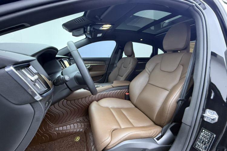 Used Volvo S90 2022 B5 Zhiyuan Luxury Edition Interior 11