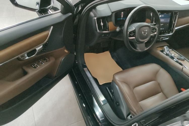 Used Volvo S90 2022 B5 Zhiyi Luxury Edition Interior 3