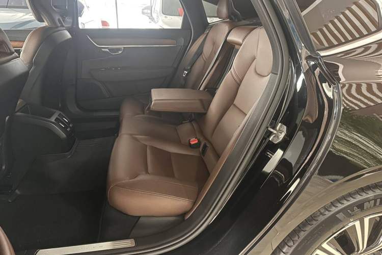 Used Volvo S90 2022 B5 Zhiyi Luxury Edition Interior 4