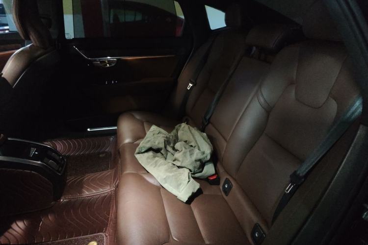 Used Volvo S90 2022 B5 Zhiyuan Luxury Edition Interior 4