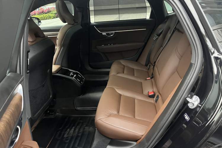Used Volvo S90 2022 B5 Zhiyuan Luxury Edition Interior 4