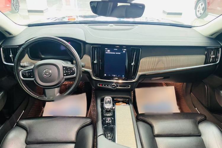 Used Volvo S90 2022 B5 Zhiyuan Luxury Edition Interior 6