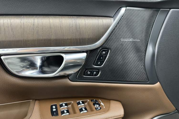 Used Volvo S90 2022 B5 Zhiyuan Luxury Edition Interior 9