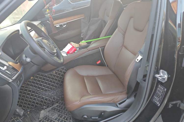 Used Volvo S90 2022 B5 Zhiyi Luxury Edition Left Front Seat