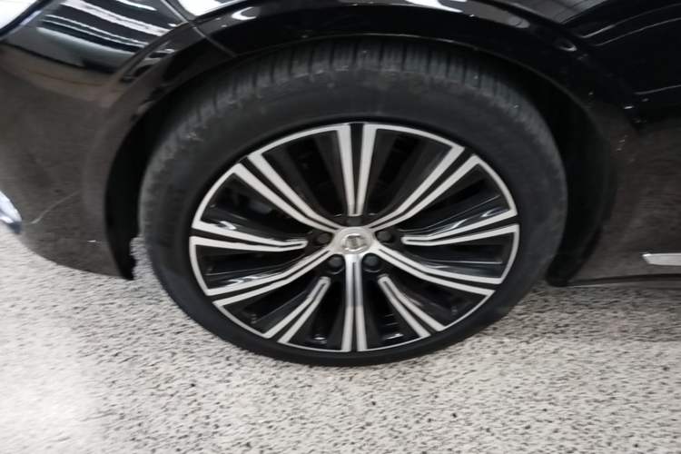 Used Volvo S90 2022 B5 Zhiya Luxury Edition Left Front Wheel Hub