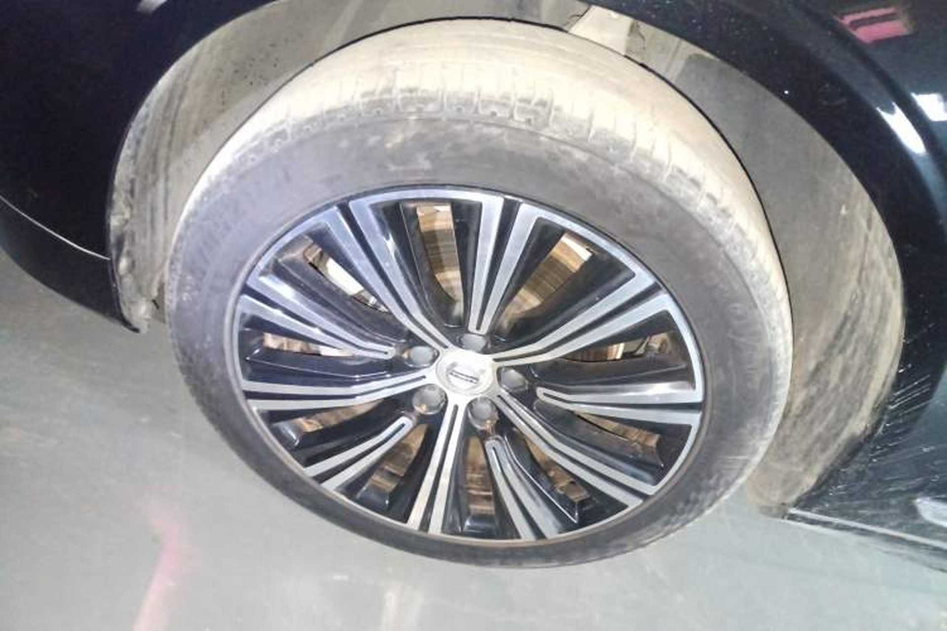 Used Volvo S90 2022 B5 Zhiyi Luxury Edition Left Front Wheel Hub