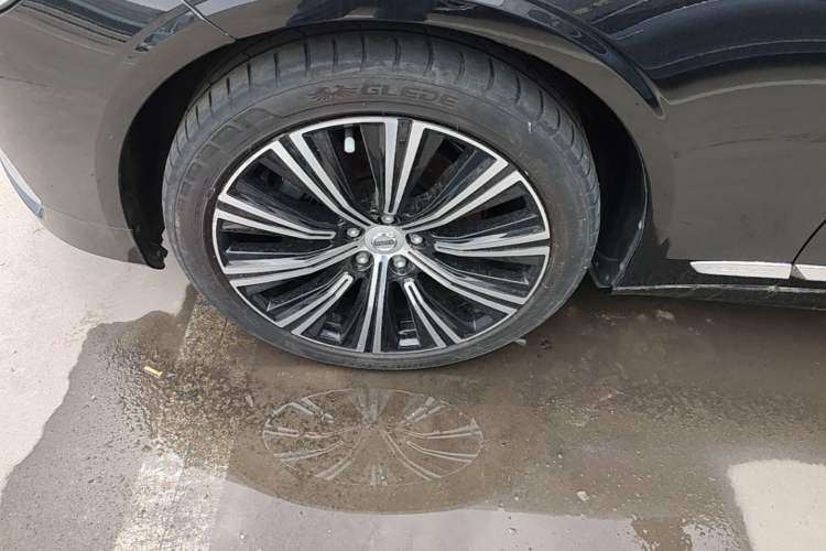 Used Volvo S90 2022 B5 Zhiyuan Luxury Edition Left Front Wheel Hub