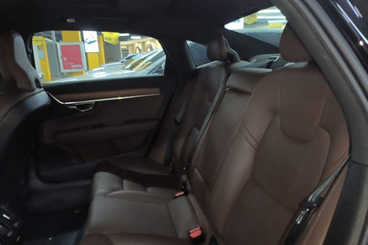 Used Volvo S90 2022 B5 Zhiyi Luxury Edition Left Rear Seat