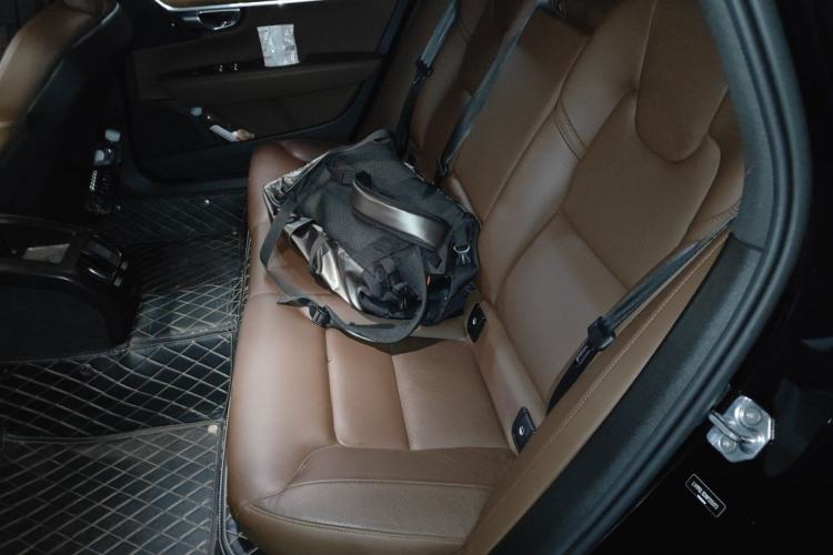 Used Volvo S90 2022 B5 Zhiyi Luxury Edition Left Rear Seat