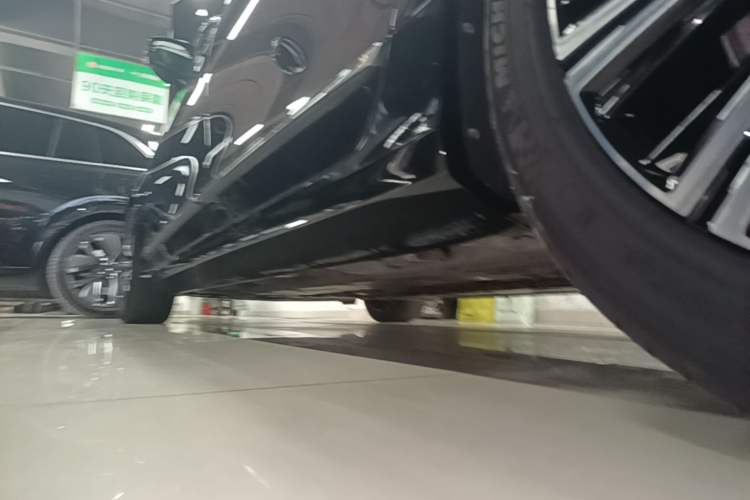 Used Volvo S90 2022 B5 Zhiyi Luxury Edition Left Side Sill