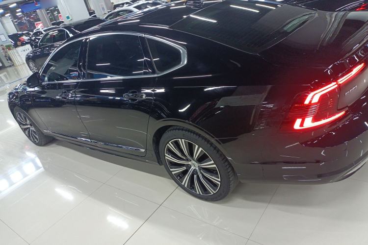 Used Volvo S90 2022 B5 Zhiyuan Luxury Edition Left Side