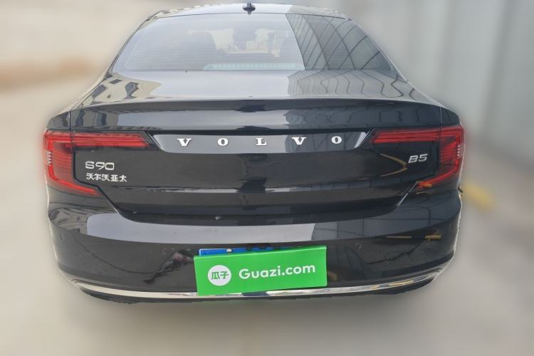 Used Volvo S90 2022 B5 Zhiyuan Luxury Edition Rear