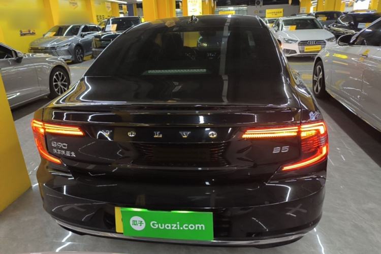Used Volvo S90 2022 B5 Zhiyi Luxury Edition Rear