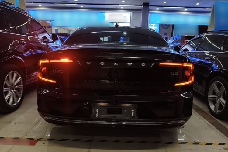 Used Volvo S90 2022 B5 Zhiyi Luxury Edition Rear
