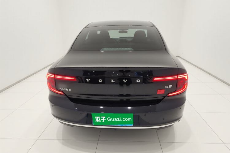 Used Volvo S90 2022 B5 Zhiyuan Luxury Edition Rear