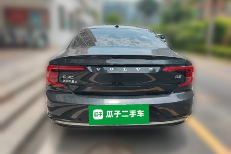 Used Volvo S90 2022 B5 Zhiyuan Luxury Edition Rear