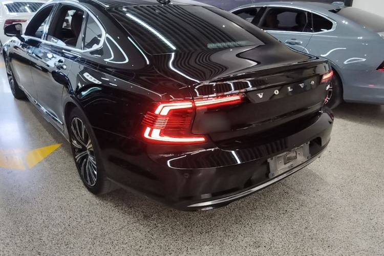 Used Volvo S90 2022 B5 Zhiya Luxury Edition Rear Left 45 Deg